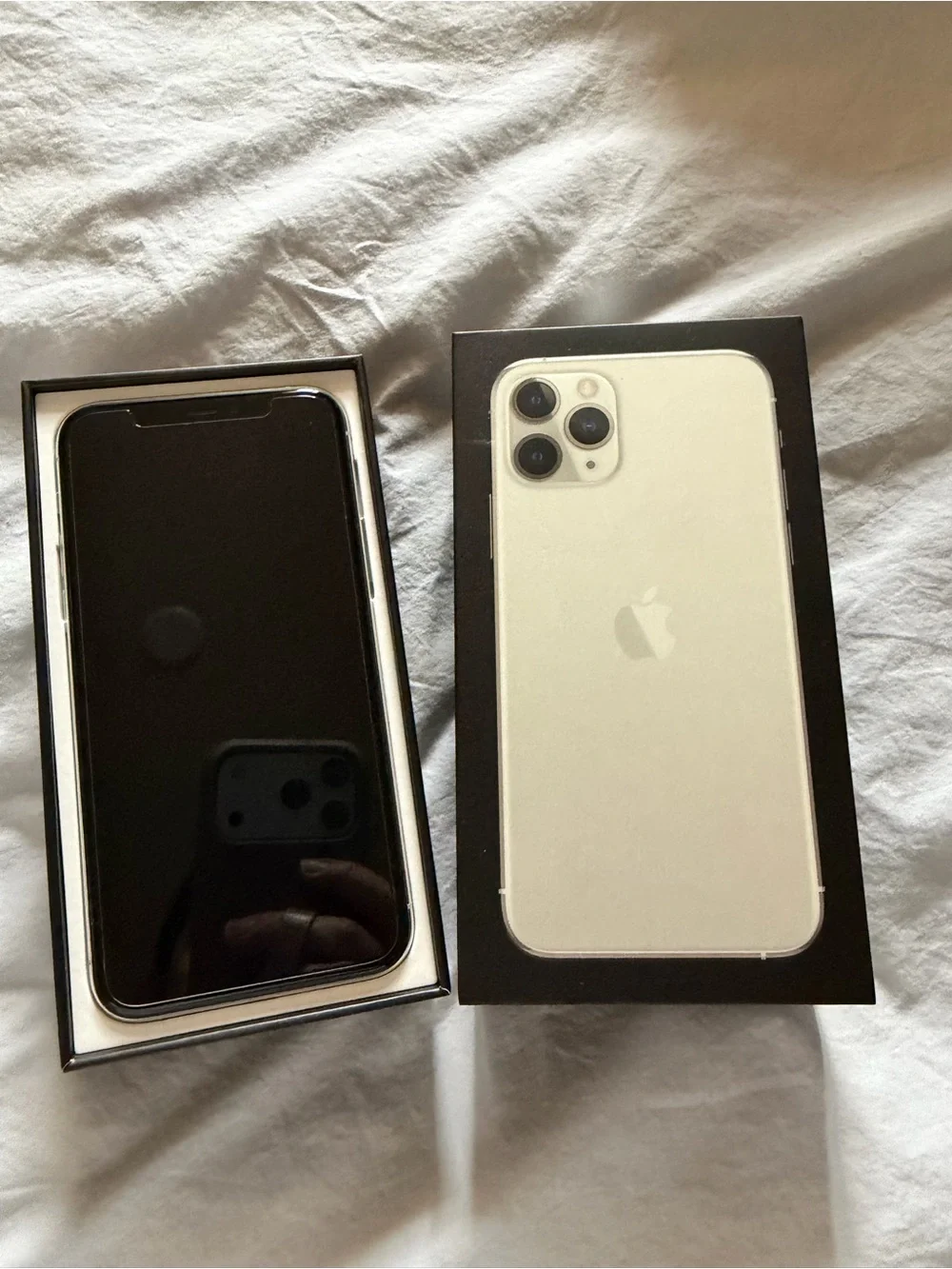Apple iPhone 11 Pro Silver Unlocked